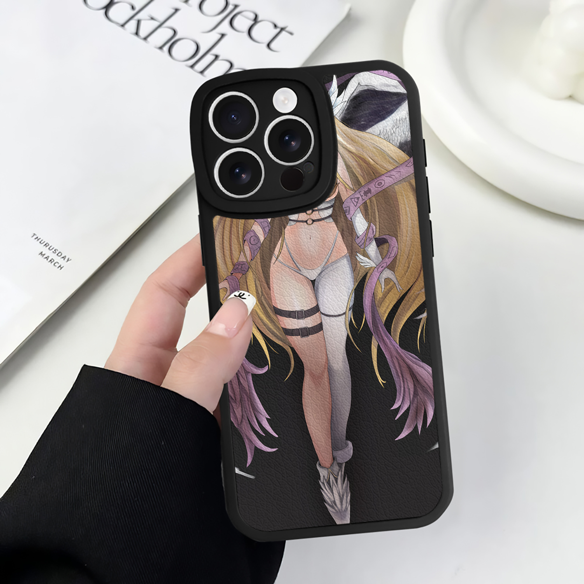 （画像用） Digimon デジタルモンスター/デジモン 【iPhone 16シリーズ対応】シリコンスマホケース（レザー調） 材質：シリコン
